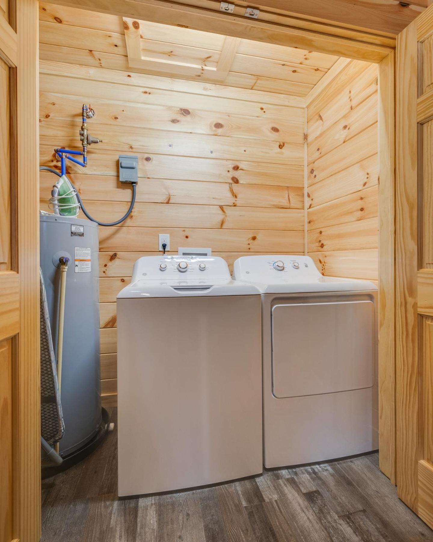Bear Clubhouse Hot Tub, 1Mile From The Parkway, 900 In Free Tickets! Villa Pigeon Forge Kültér fotó