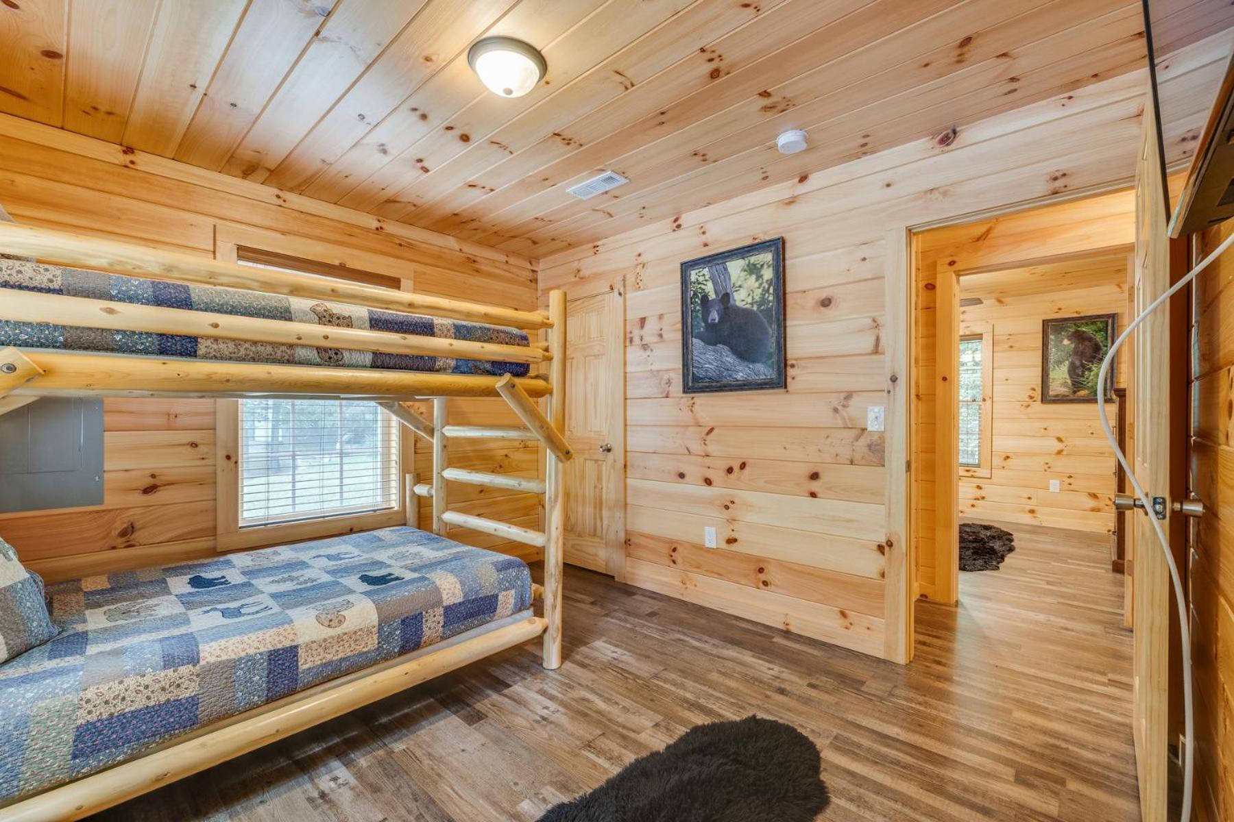 Bear Clubhouse Hot Tub, 1Mile From The Parkway, 900 In Free Tickets! Villa Pigeon Forge Kültér fotó