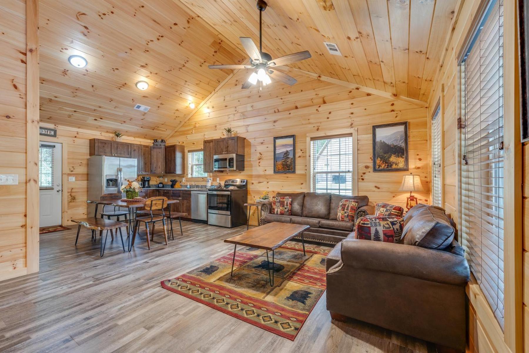 Bear Clubhouse Hot Tub, 1Mile From The Parkway, 900 In Free Tickets! Villa Pigeon Forge Kültér fotó